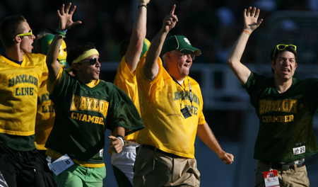 President Ken Starr running with the Baylor Line