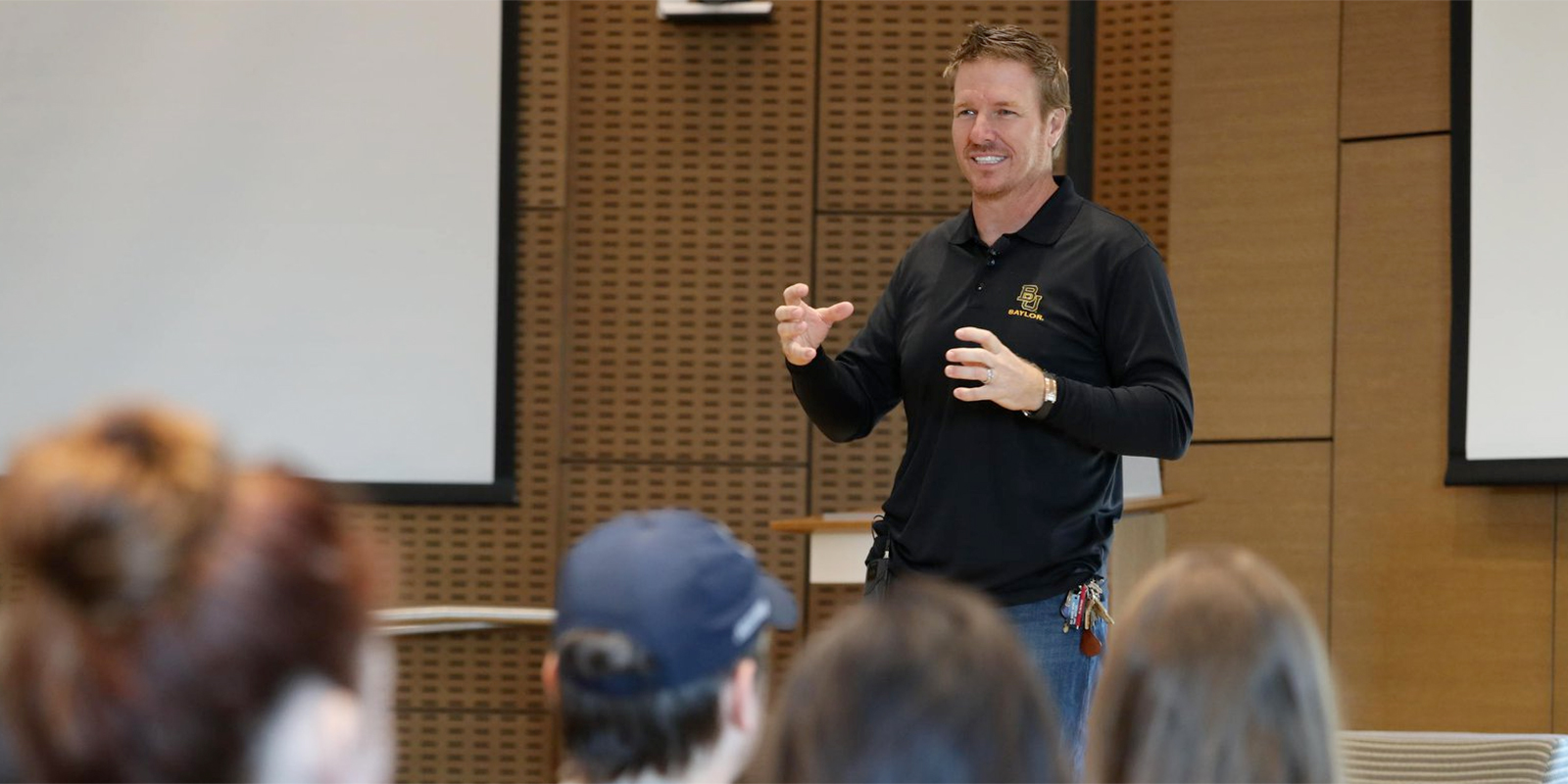 Chip Gaines speaking to a Baylor business class