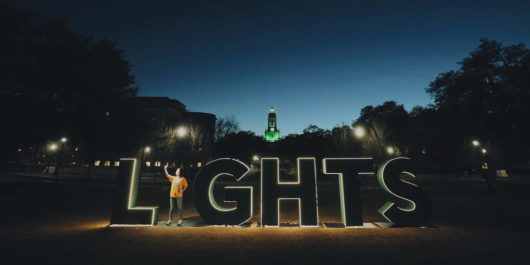 Baylor "Lights" sign in front of Pat Neff Hall