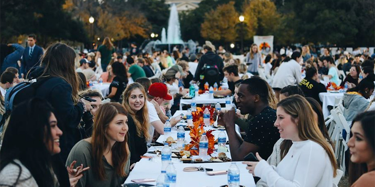 Students at the All University Thanksgiving Dinner on Fountain Mall