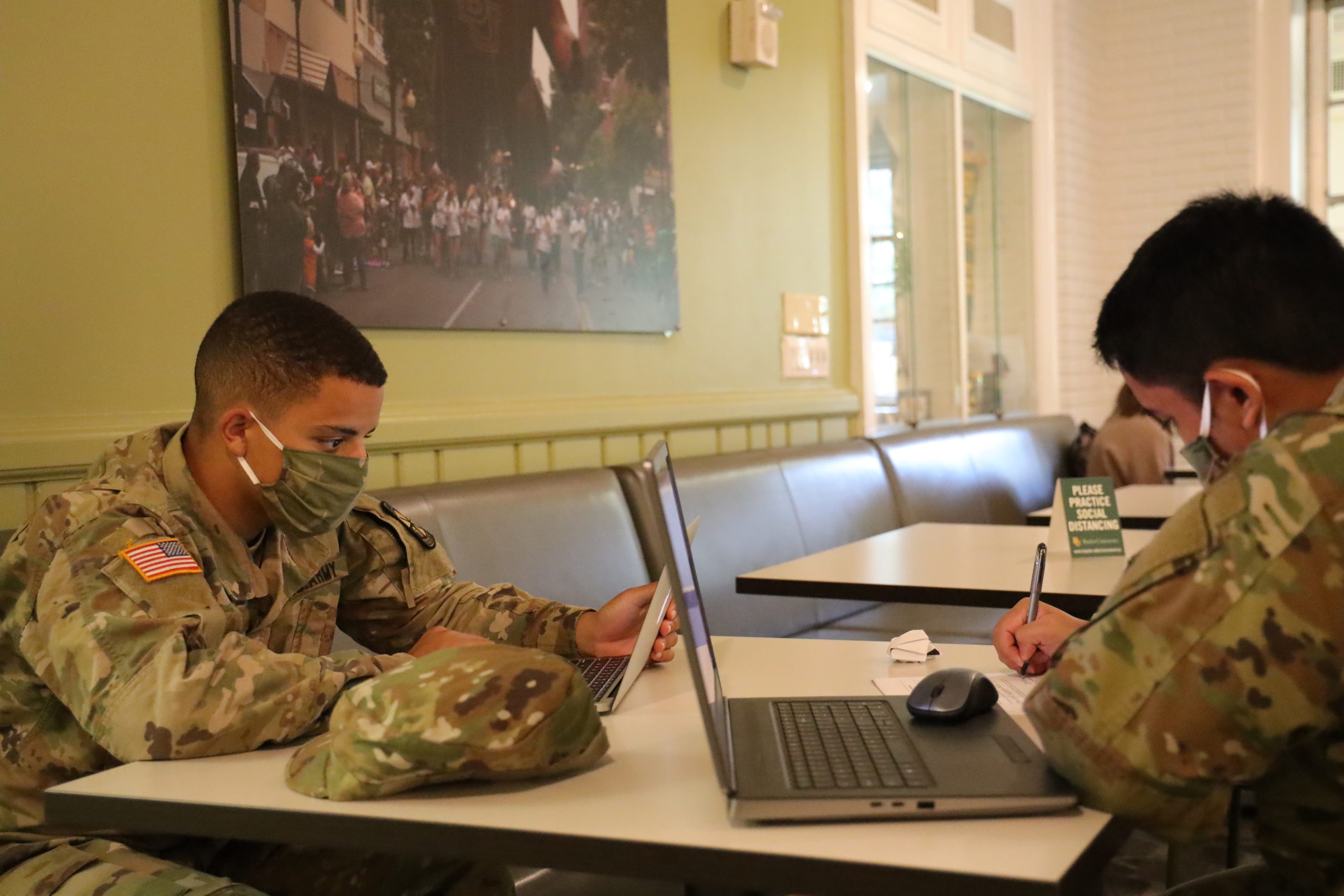 Two Baylor students studying in the Bill Daniel Student Center