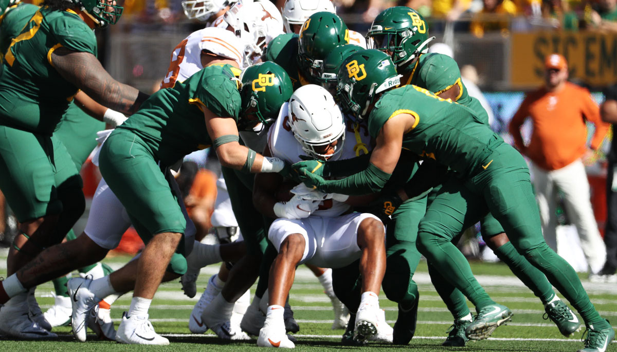 Baylor defense takes down a Longhorn opponent