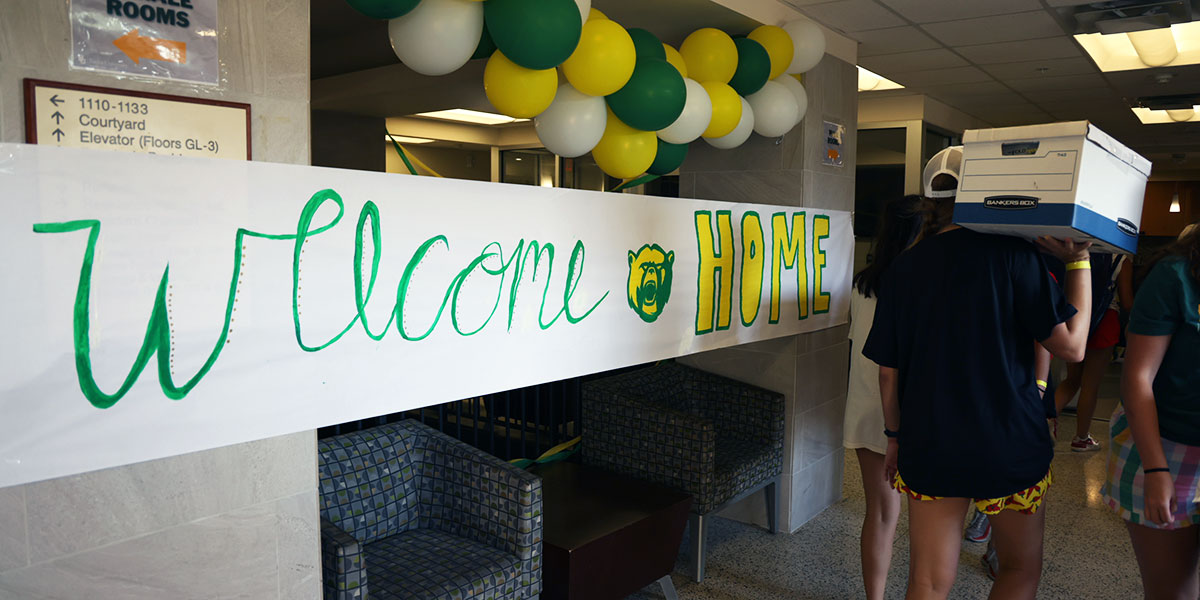 "Welcome Home" banner during Move-In at Baylor