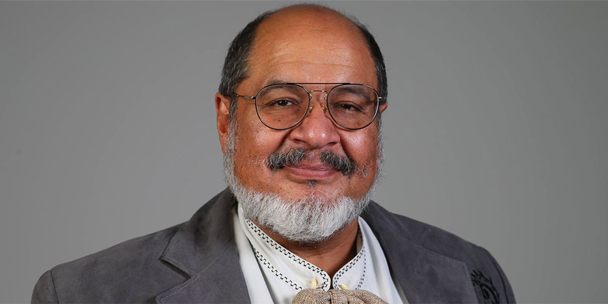 Dr. Juan Carlos Esparza Ochoa portrait photo
