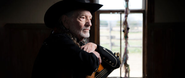 Willie Nelson returns to his alma mater -- Baylor University